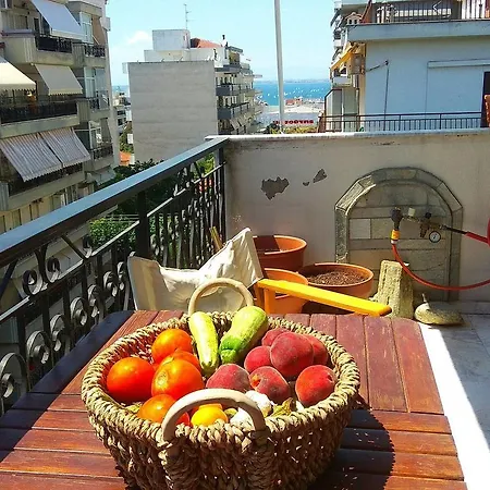 Δωμάτια σε οικογενειακή κατοικία Private In A Shared Flat Θεσσαλονίκη